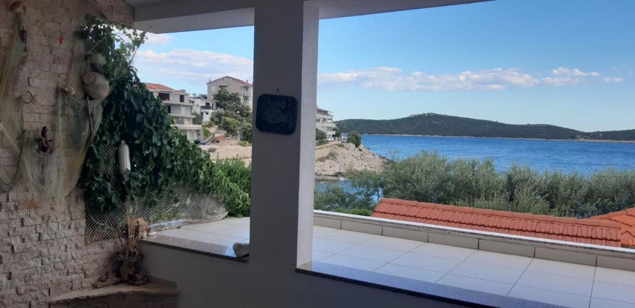 Apartments Luka Sevid Luaran gambar