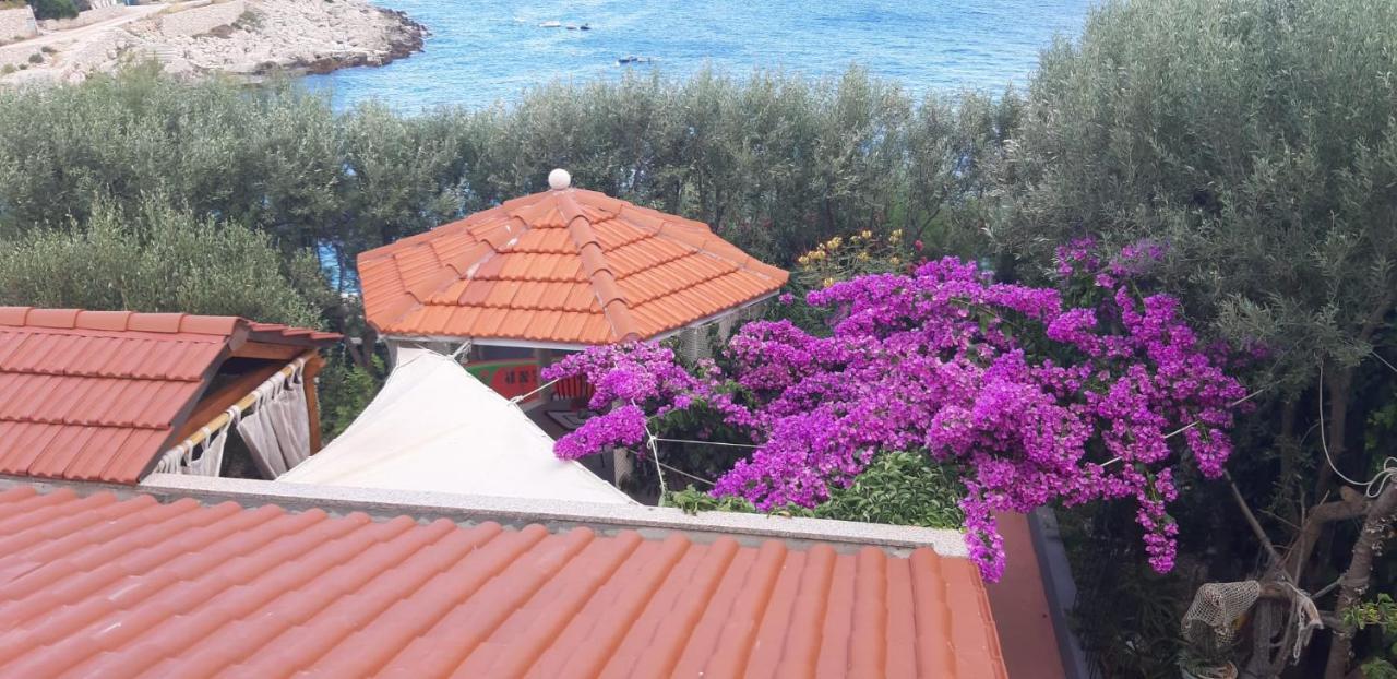 Apartments Luka Sevid Luaran gambar