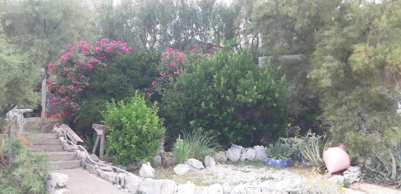 Apartments Luka Sevid Luaran gambar