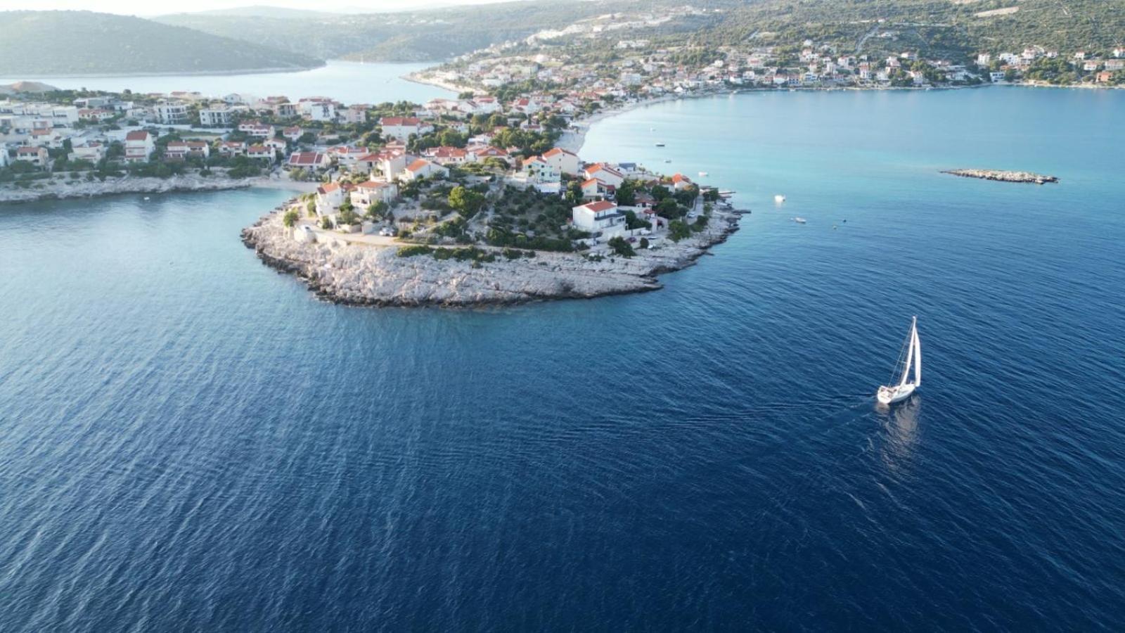 Apartments Luka Sevid Luaran gambar