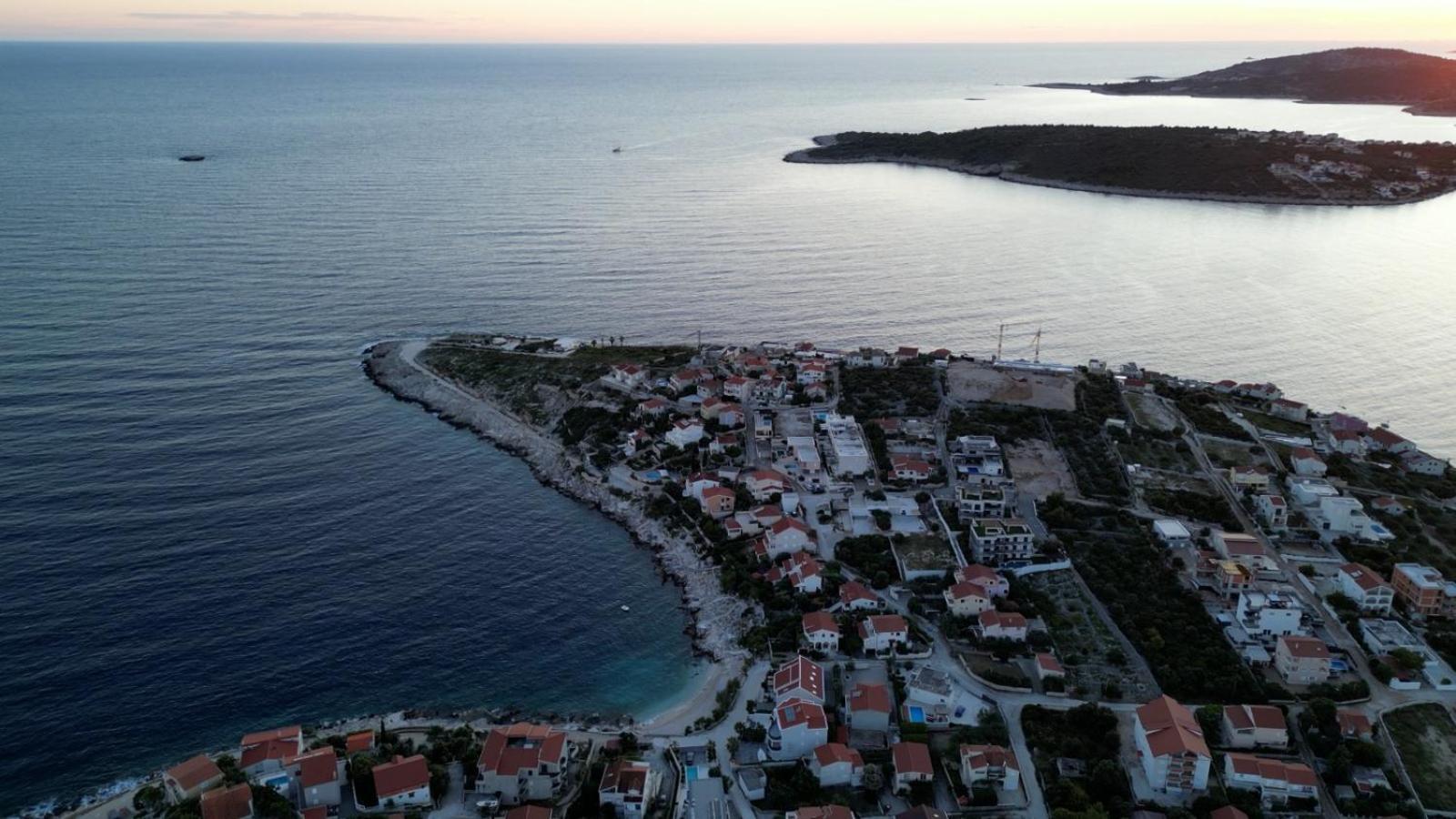Apartments Luka Sevid Luaran gambar