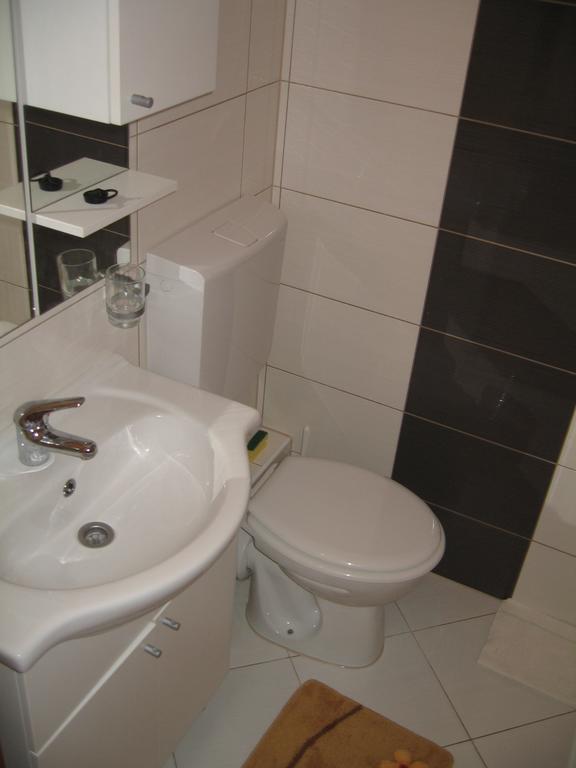 Apartments Luka Sevid Luaran gambar