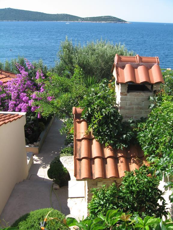 Apartments Luka Sevid Luaran gambar